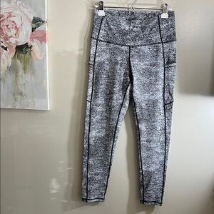 Dragon Fit Women's Yoga Leggings Black and Gray High-Waisted 3 pockets Size XL